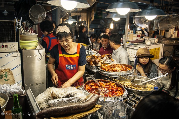 首尔广藏小吃行业深度洞察：厨子探店¥195的美食之旅
