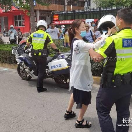 高考准考证遗失现象透视：第一名学生失误背后的行业警醒