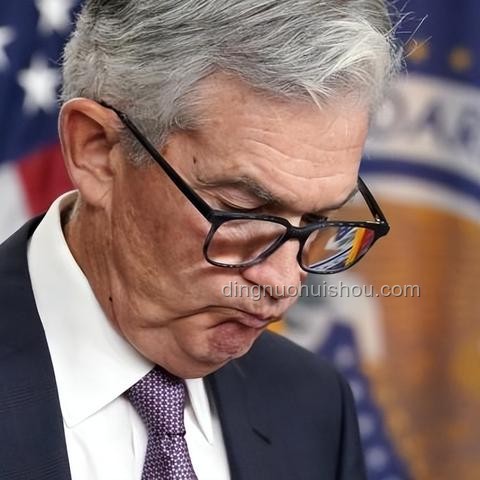 曝马斯克与美财长冲突事件对比分析