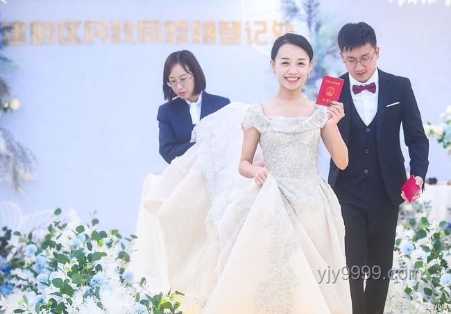 黄圣依的婚姻追求：探索进入下一段婚姻的路径