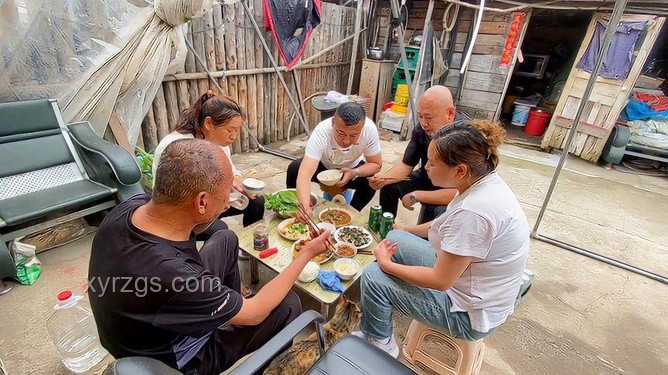 中芬农村生活体验对比：硬核与闲适的碰撞