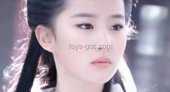 刘亦菲大背头造型与传统温婉形象对比分析